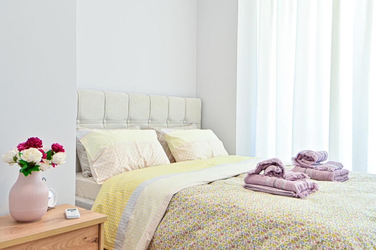 Modern Flat In The Heart Of Port Of Piraeus Apartment ภายนอก รูปภาพ