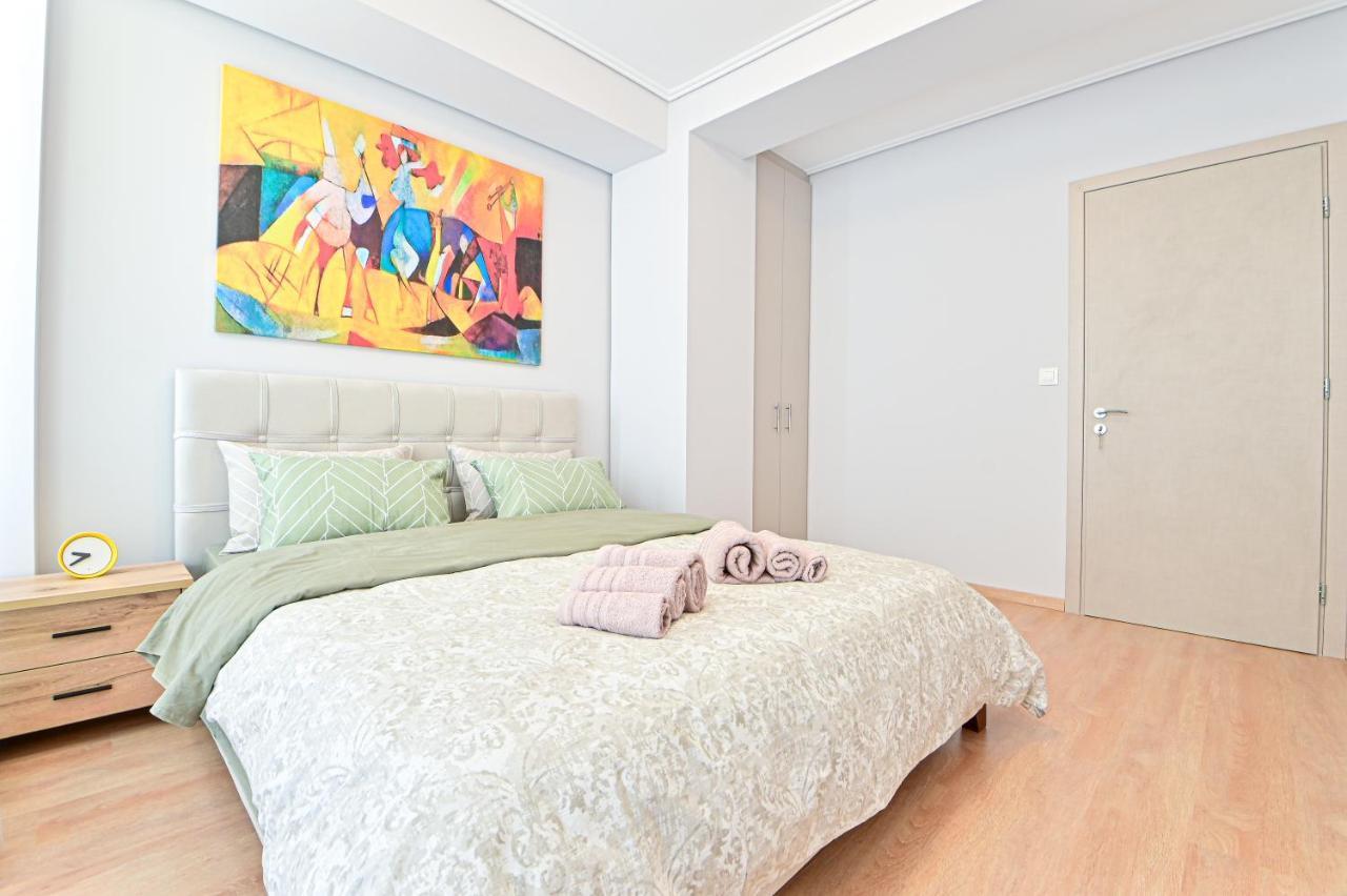 Modern Flat In The Heart Of Port Of Piraeus Apartment ภายนอก รูปภาพ